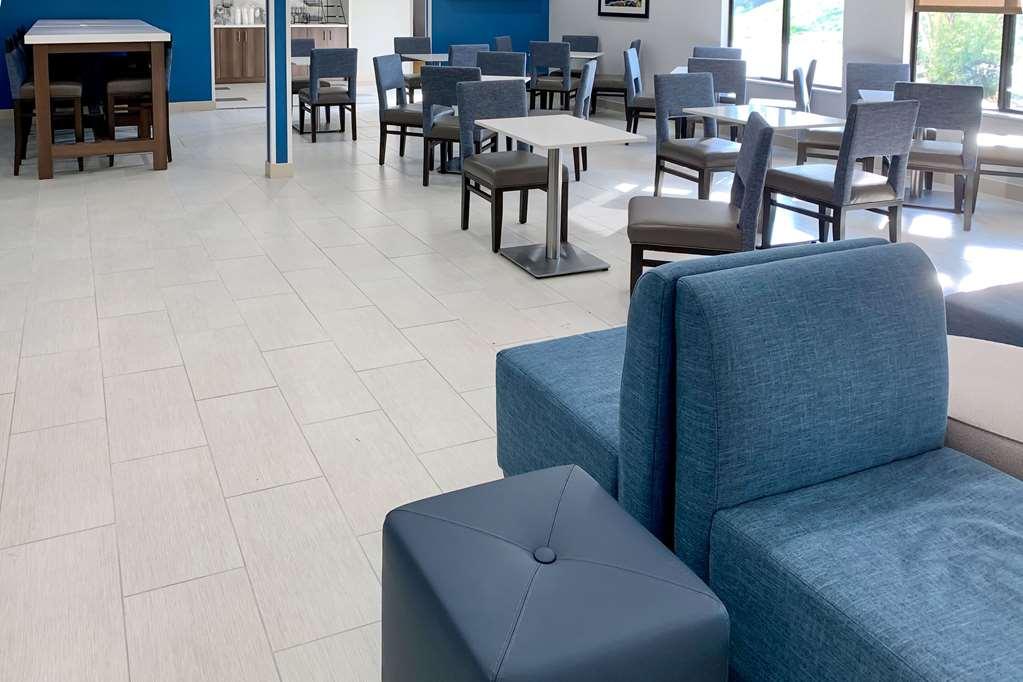 Comfort Inn & Suites Troutville - Roanoke North - Daleville Restaurant photo