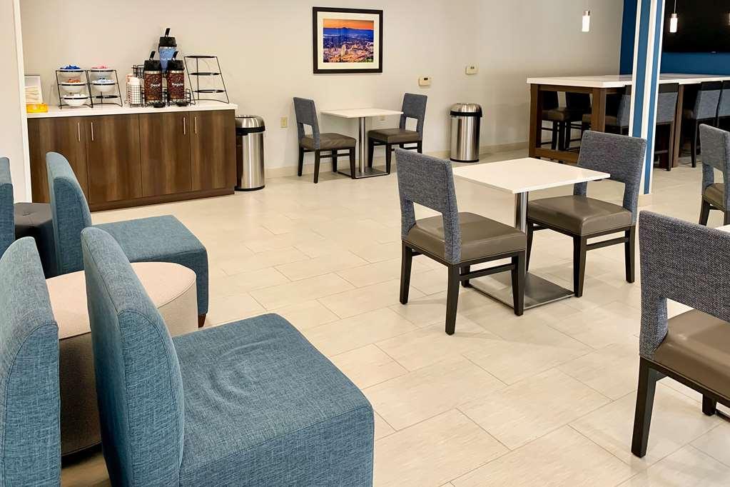 Comfort Inn & Suites Troutville - Roanoke North - Daleville Restaurant photo